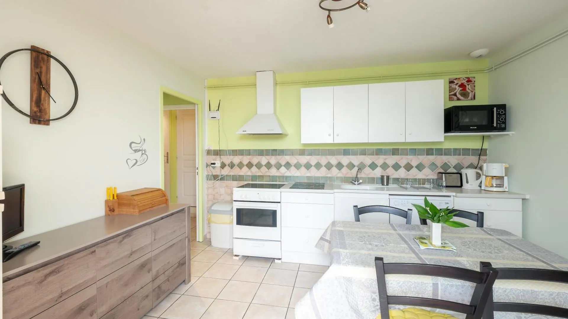 Holiday home Appartement Soleil Levant 4 A 5 Personnes Millau